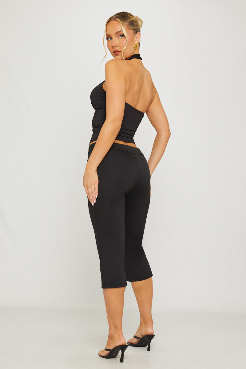 Low Rise Button Up Capri Pants in Black