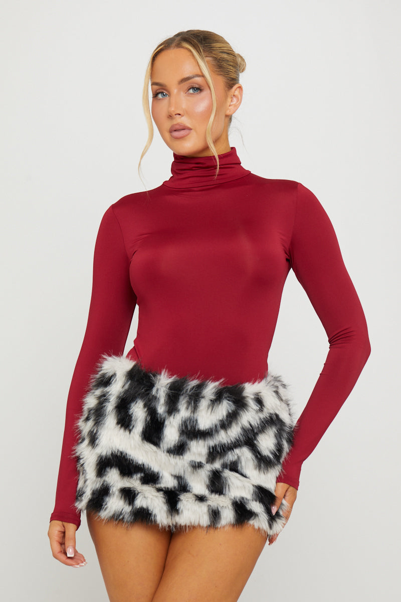 Long Sleeve Turtleneck Bodysuit in Wine