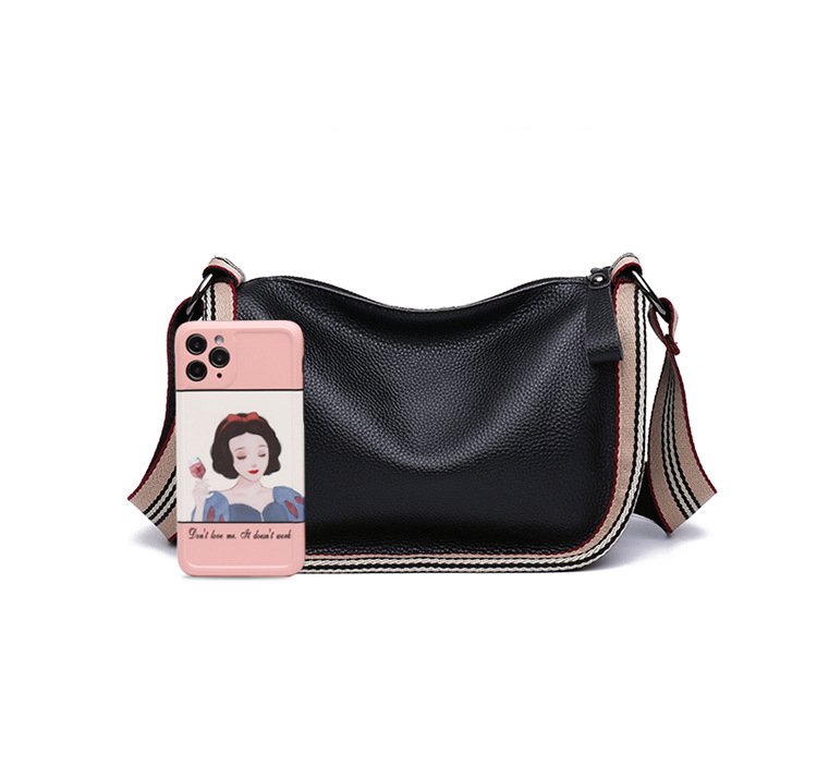 Everyday Crossbody Bag in Leather