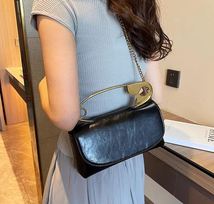 Essential Handbag
