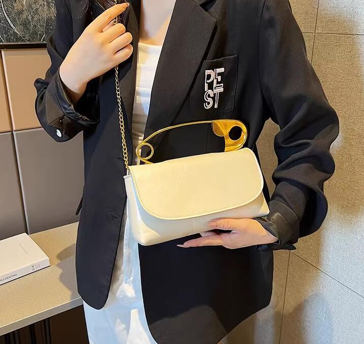 Essential Handbag