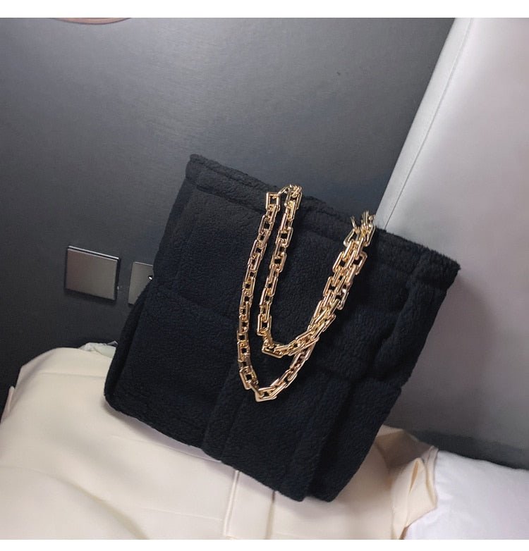 Structured Tote Bag in Faux Fur
