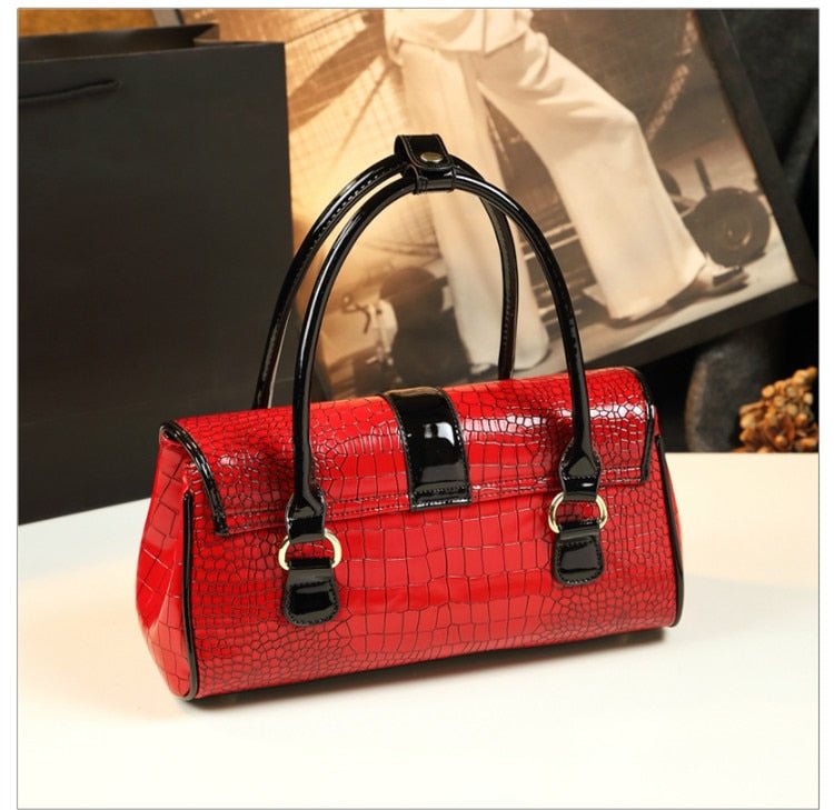Round Genuine Leather Phone Bag