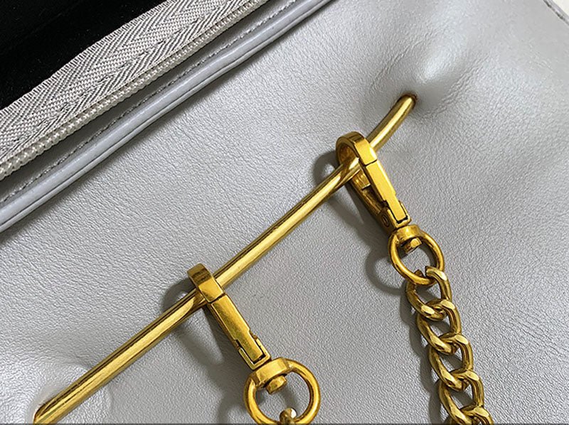 Essential Handbag