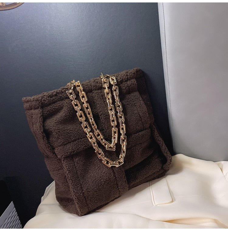 Structured Tote Bag in Faux Fur