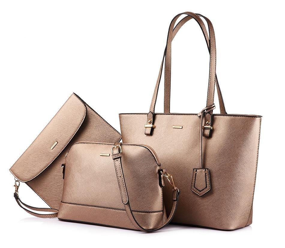 Classic Crossbody Bag in Leather