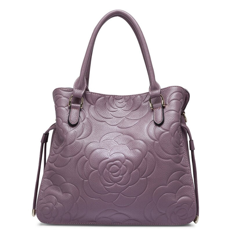 Refined Messenger Bag in Genuine Leather