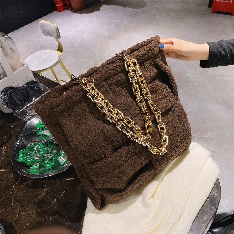 Structured Tote Bag in Faux Fur