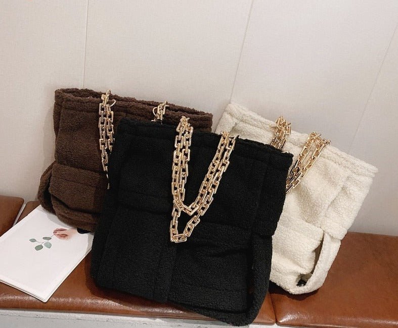 Structured Tote Bag in Faux Fur