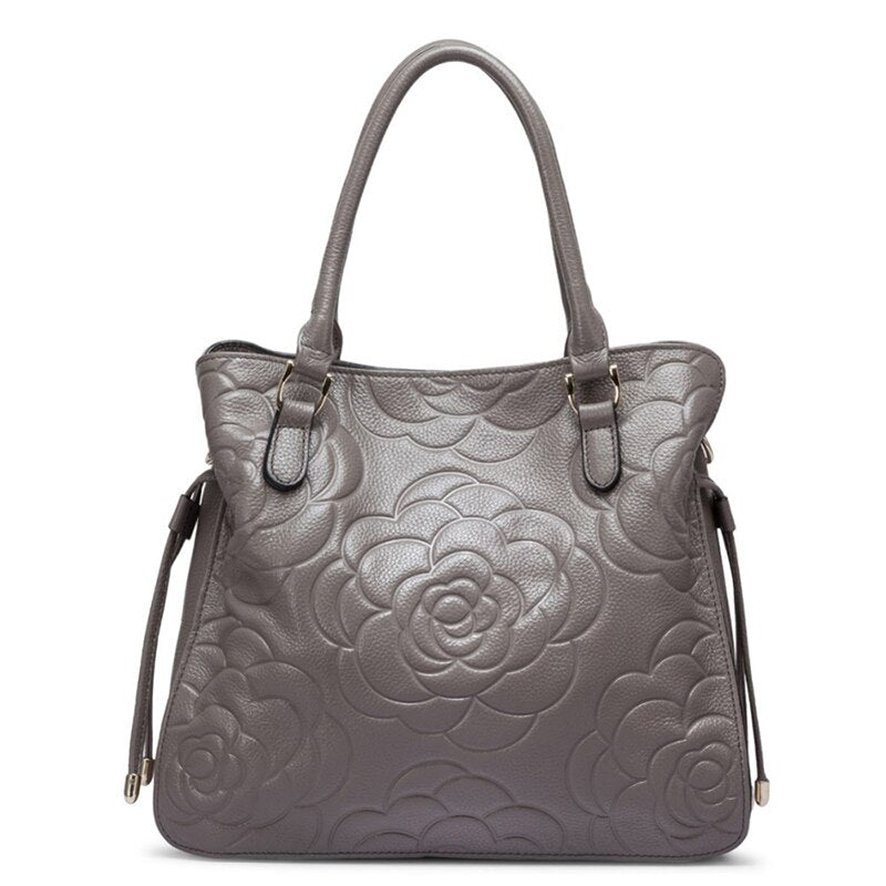 Refined Messenger Bag in Genuine Leather