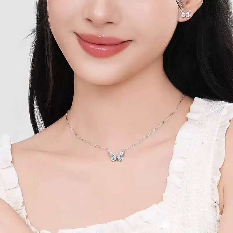 Refined Butterfly Necklace