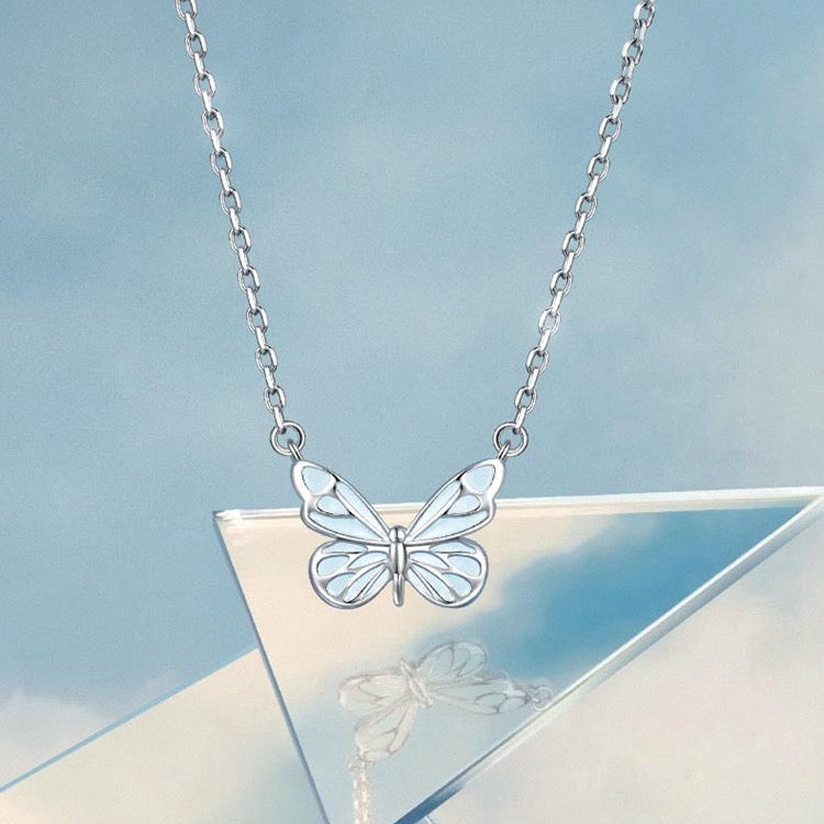 Refined Butterfly Necklace