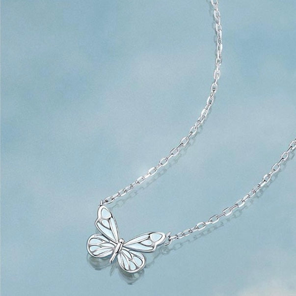 Refined Butterfly Necklace