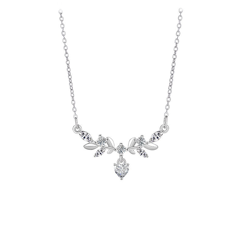Essential Necklace in Sterling Silver