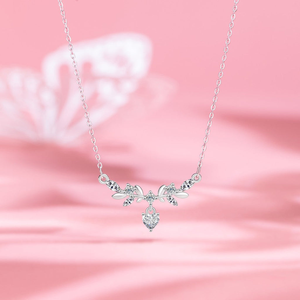 Essential Necklace in Sterling Silver