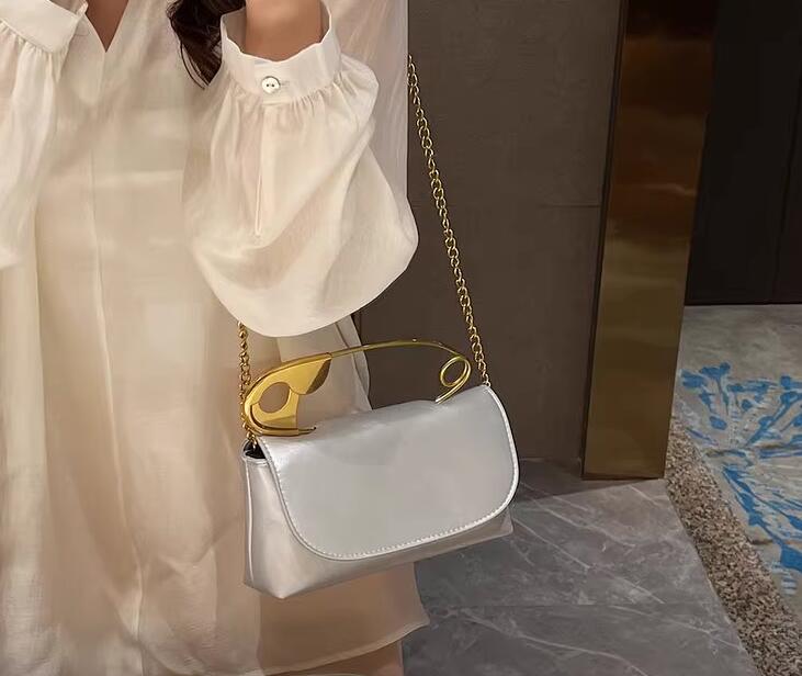 Essential Handbag