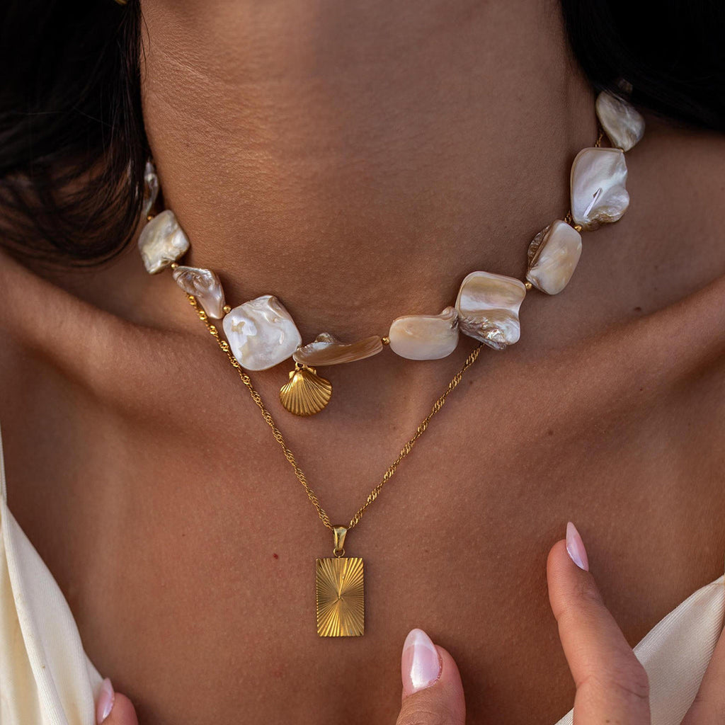 Opulent Pendant Necklace