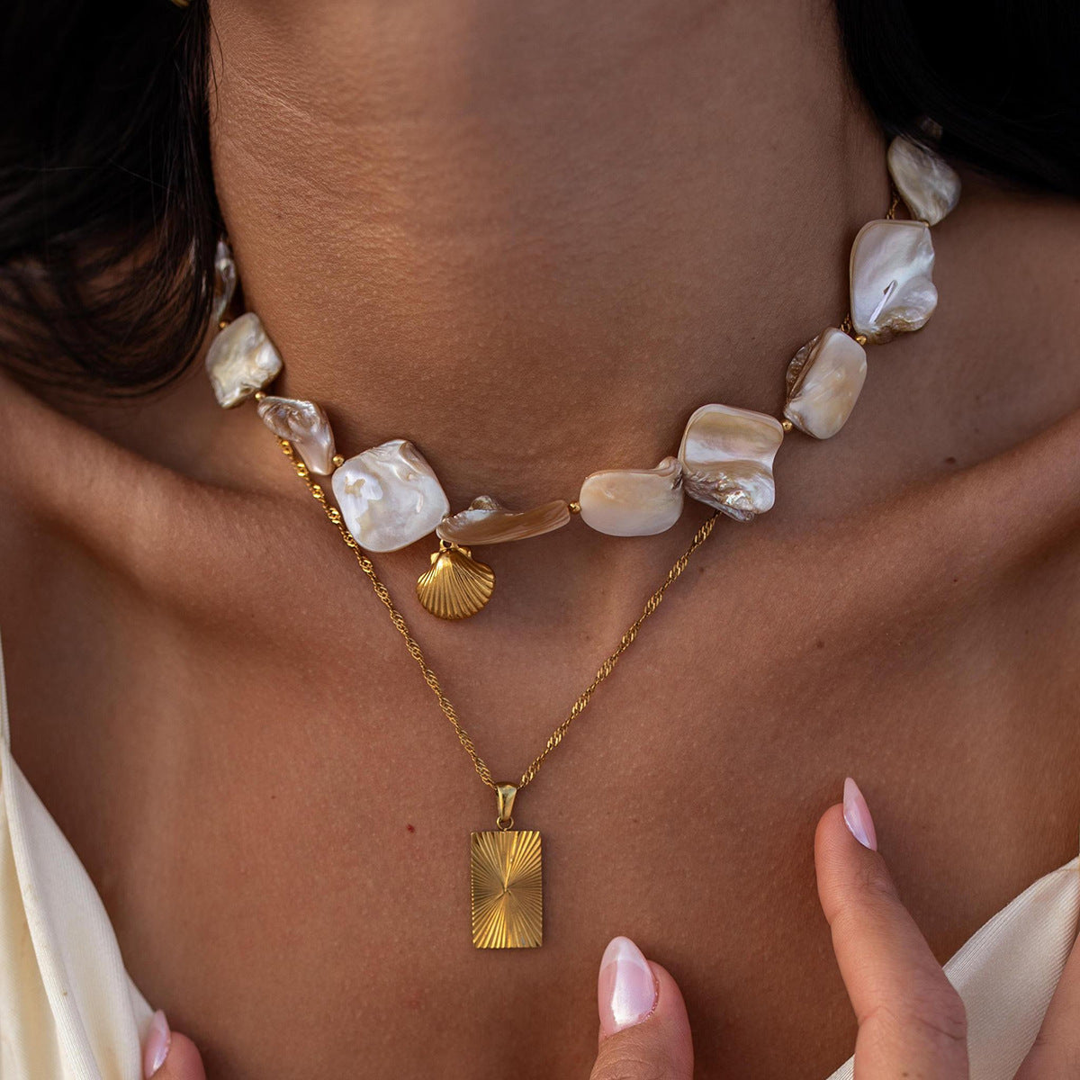 Opulent Pendant Necklace
