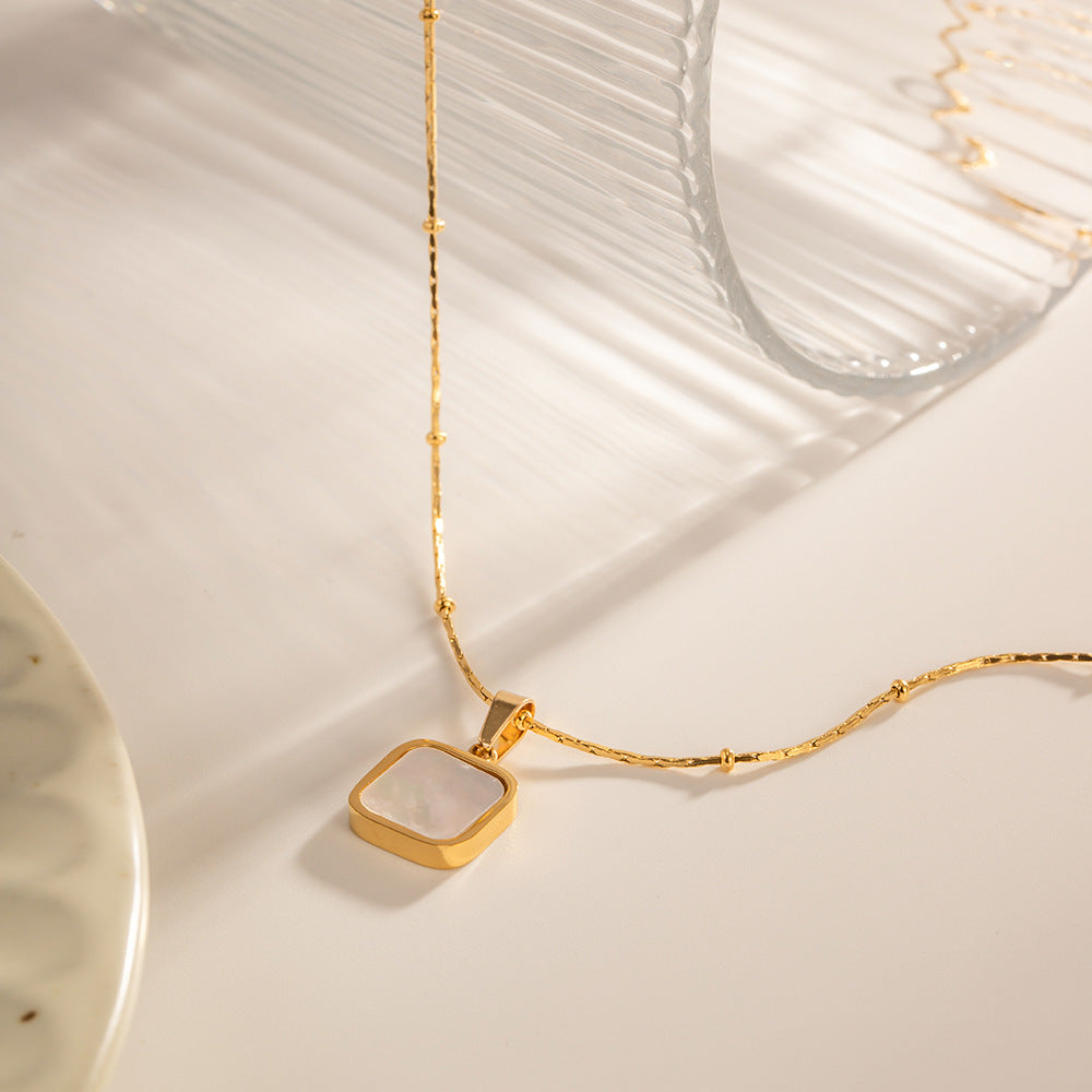 Opulent Pearl Necklace