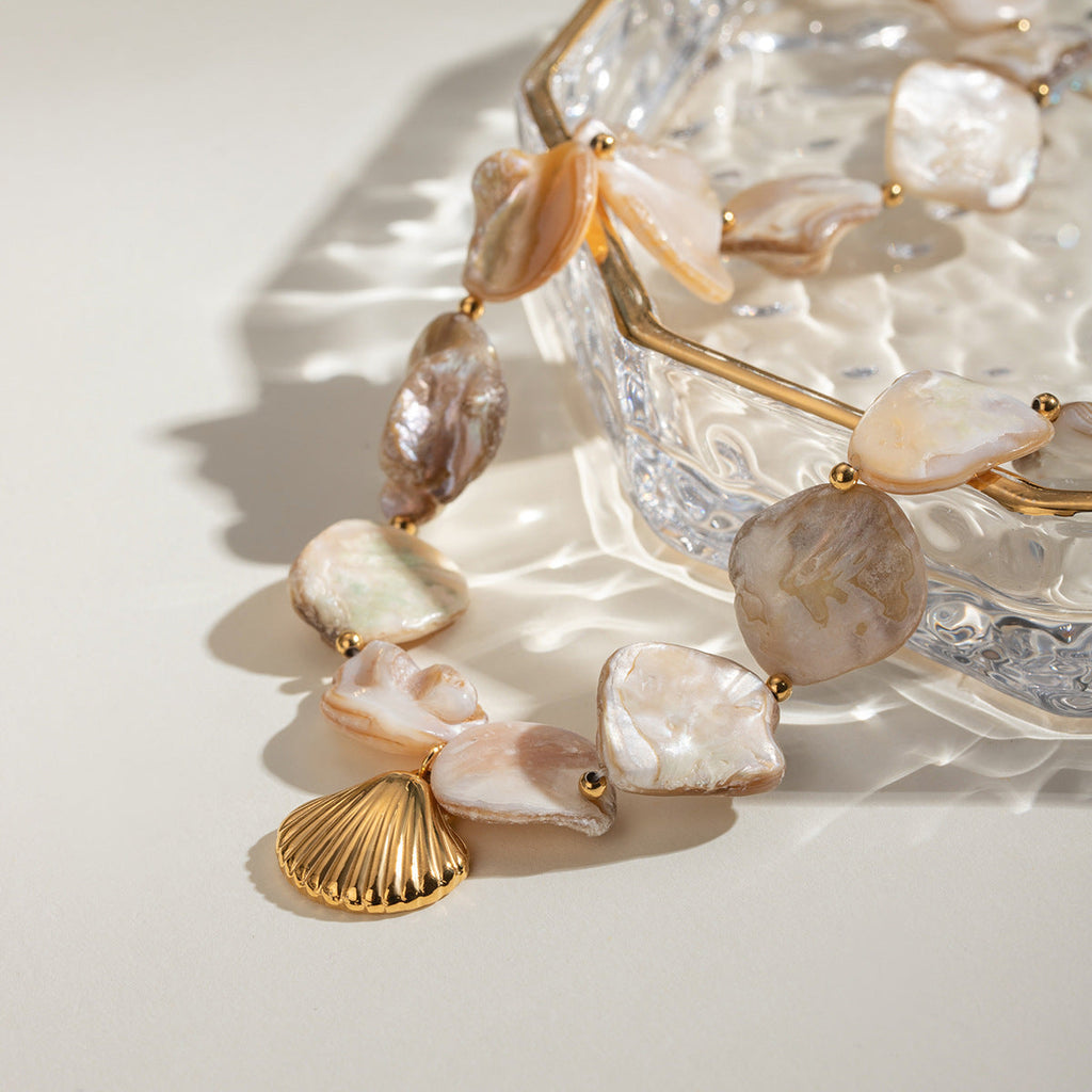 Opulent Pendant Necklace