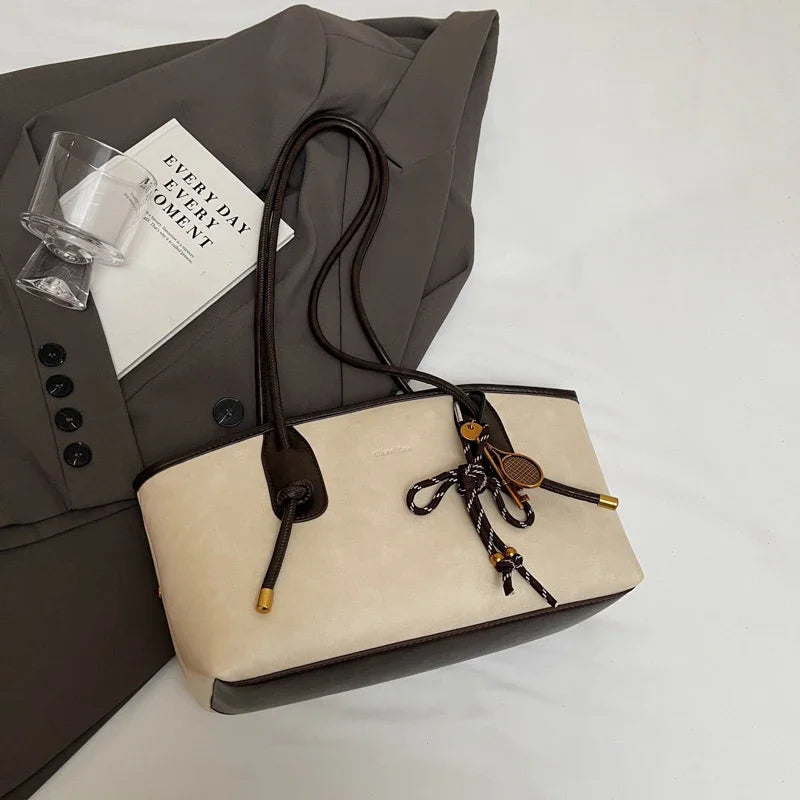 Wilhelmina Retro Shoulder Bag