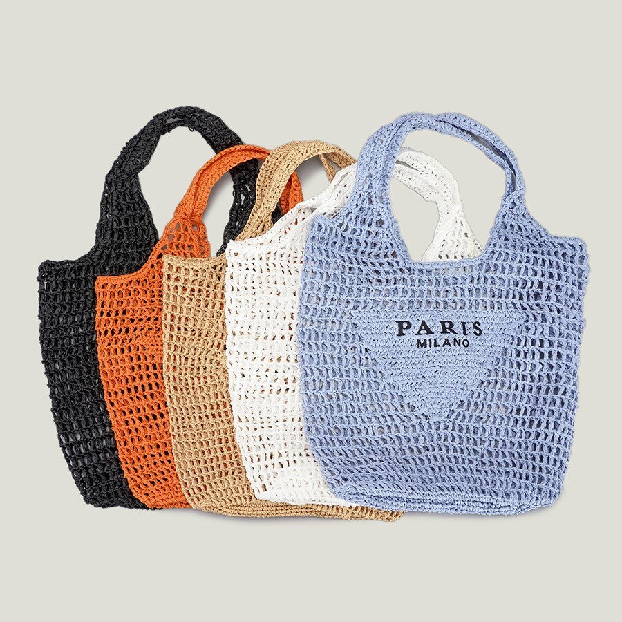 Streamlined Tote Bag in Straw