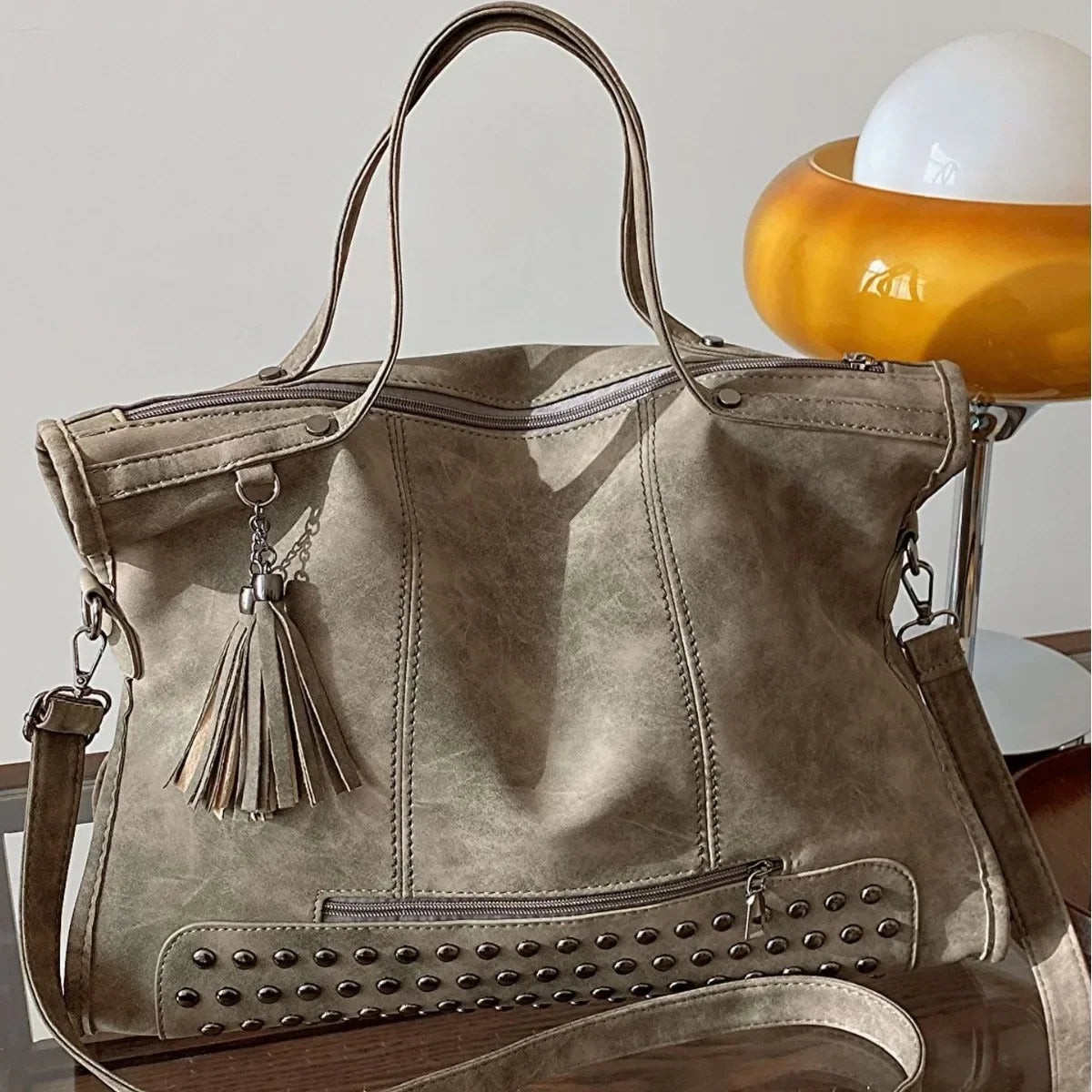 Heritage-Inspired Retro Crossbody Bag