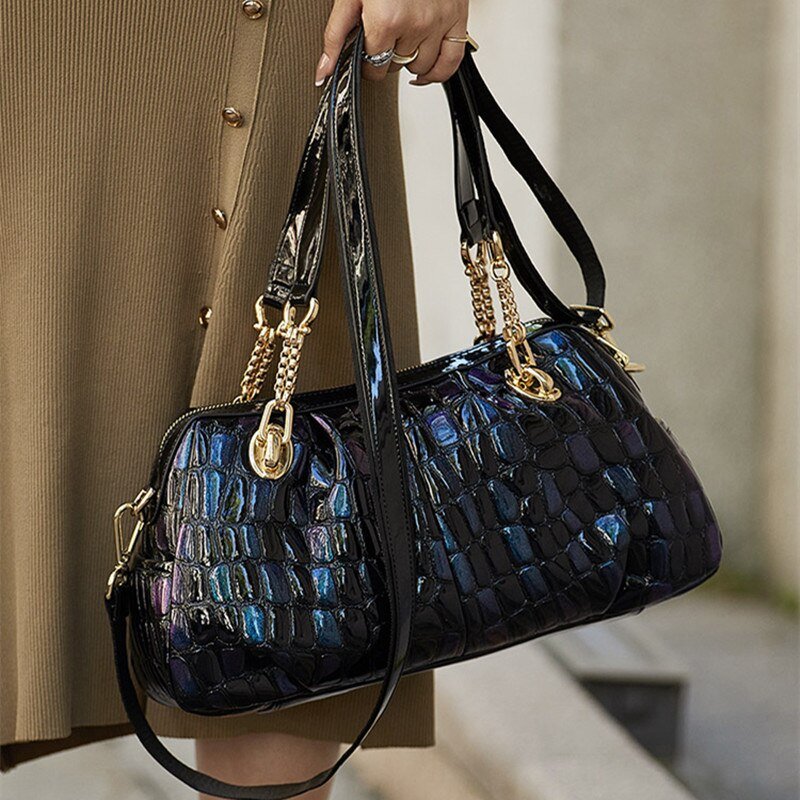 Croc-Effect Purse in Genuine Leather