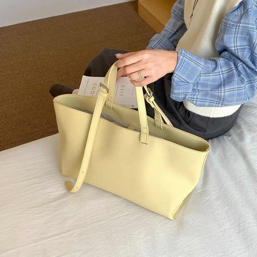Timeless Isadora Smooth Leather Shoulder Bag
