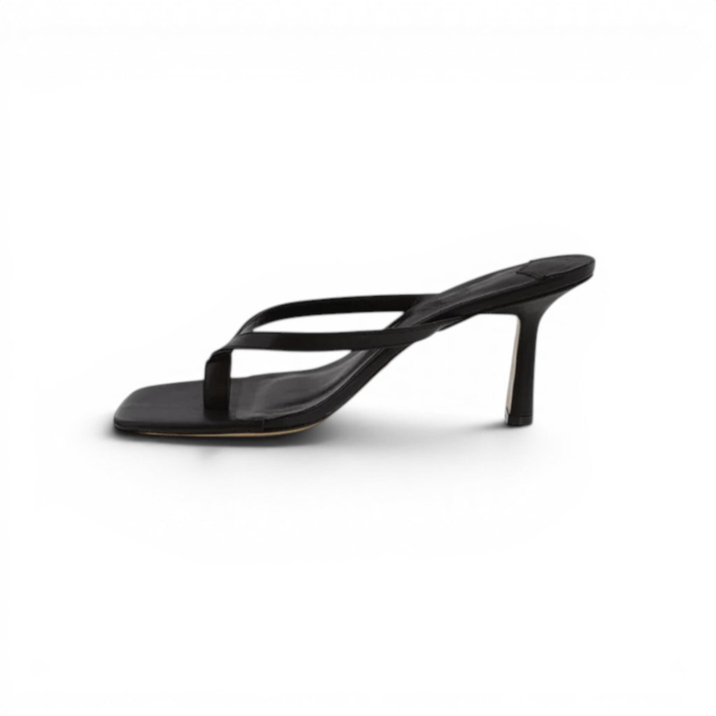 Essential Dahlia Leather Low-Heel Sandals