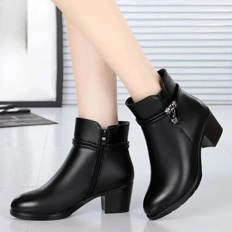 Effortless Bianca Fleece-Lined Ankle Boots