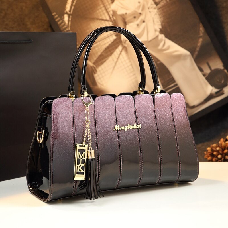 Weekend Shoulder Bag in Genuine Leather