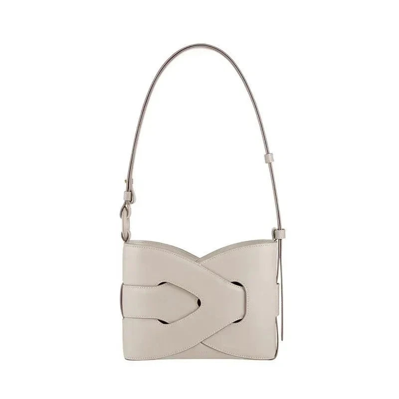 Streamlined Shoulder Bag in Leather