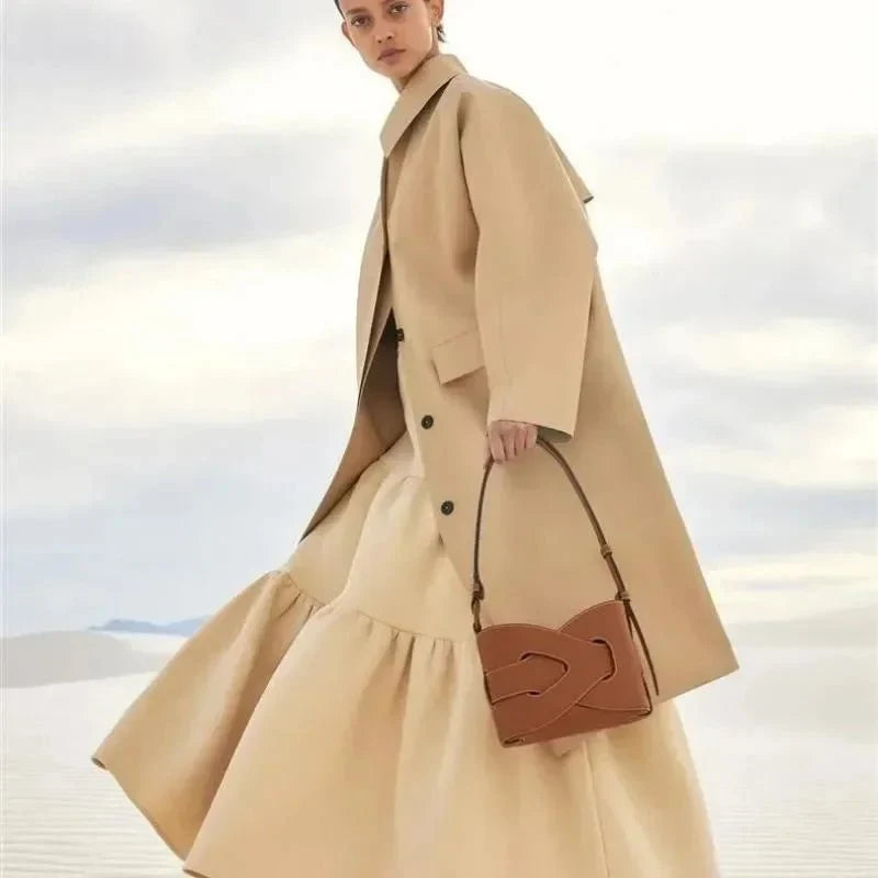 Streamlined Shoulder Bag in Leather