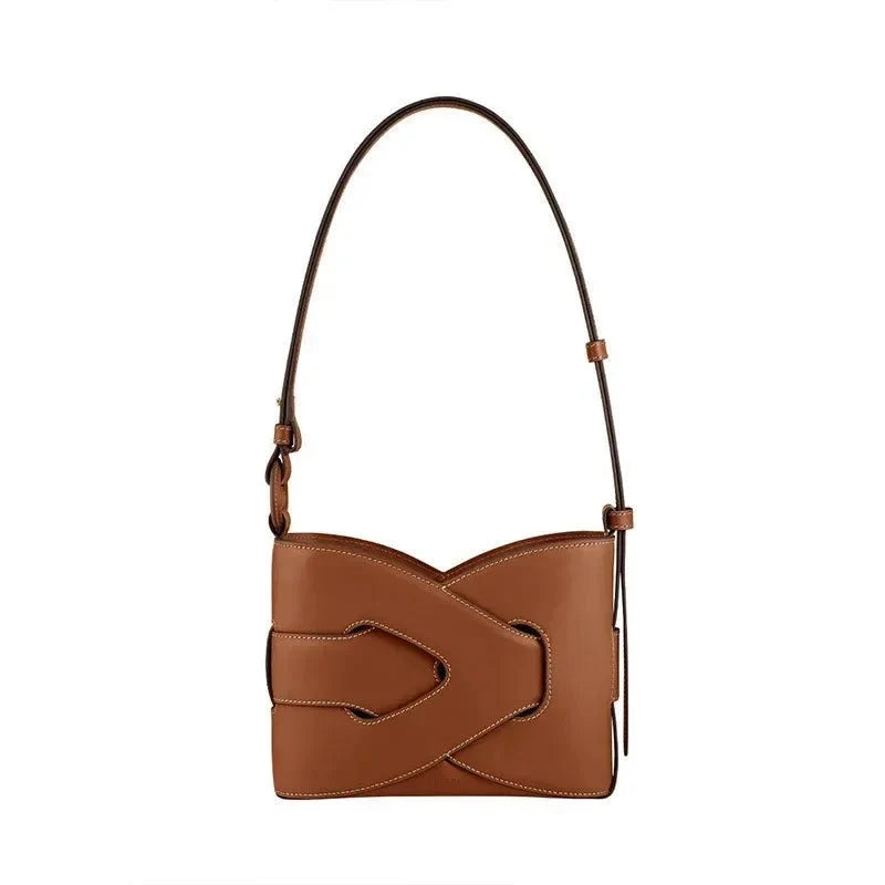 Streamlined Shoulder Bag in Leather