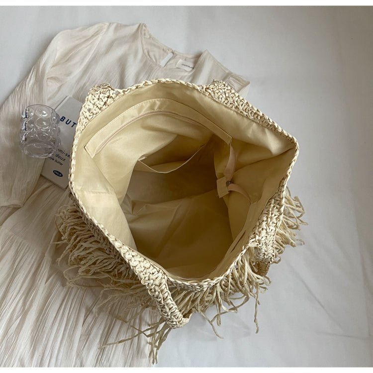 Refined Tote Bag in Straw