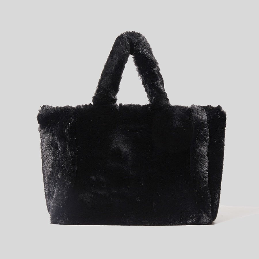 Modern Tote Bag in Faux Fur