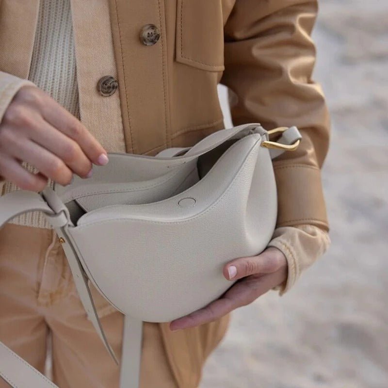 Classic Crossbody Bag in Genuine Leather