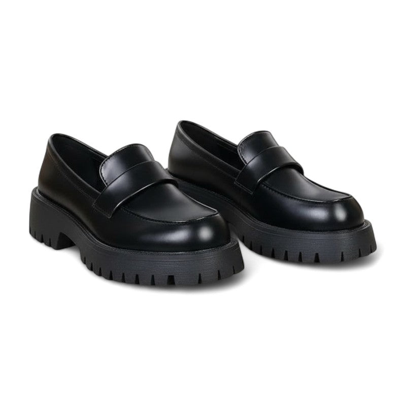 Understated Matte Black Wedge Loafers