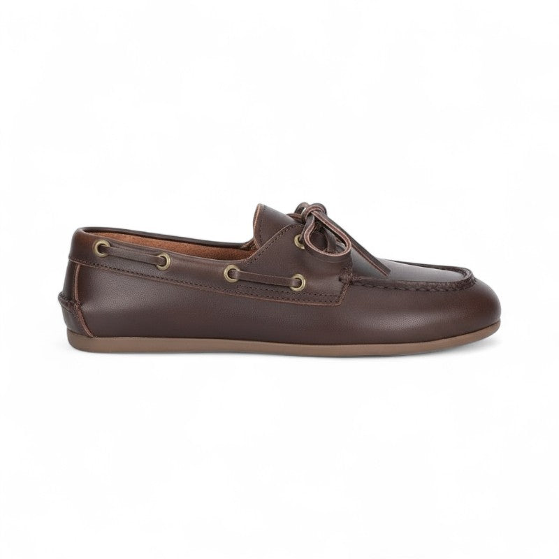 Weekend Boat-Style Loafers with Classic Laces