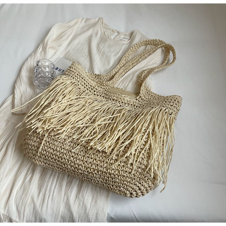 Refined Tote Bag in Straw