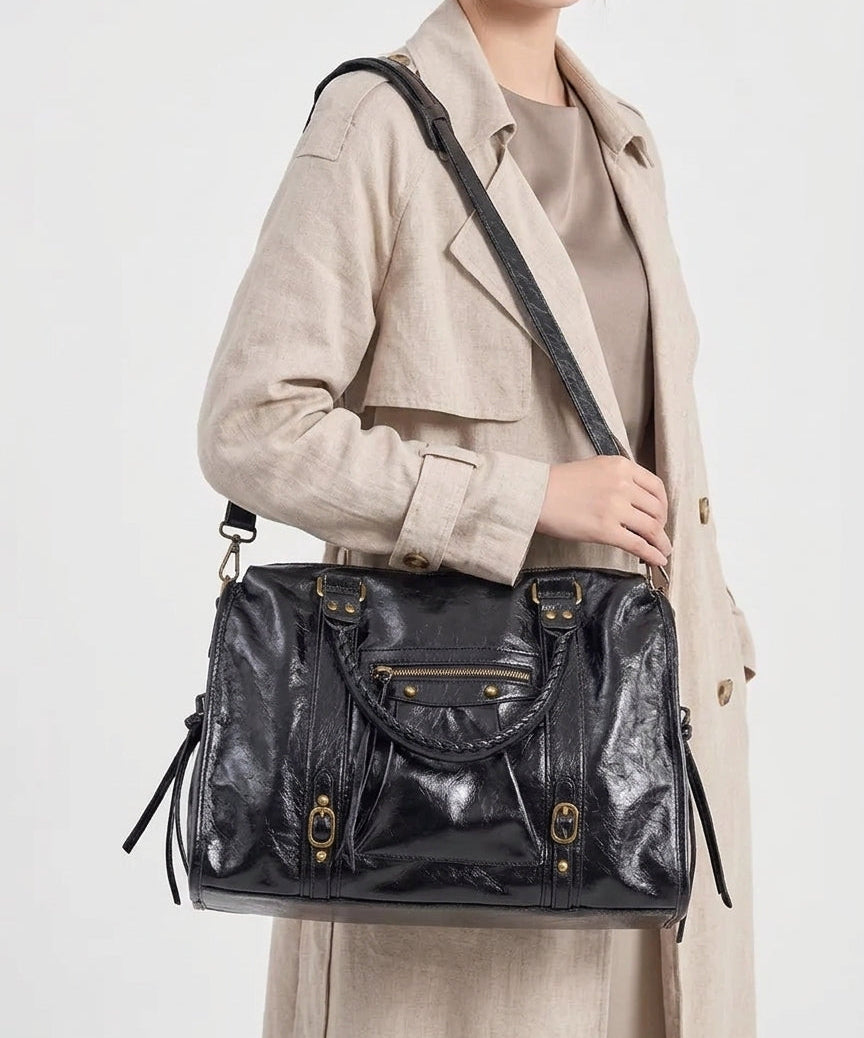 Heritage-Inspired Leather Shoulder Bag