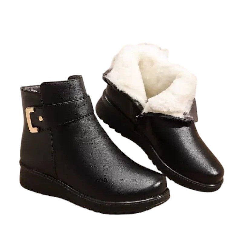 Timeless Shearling-Lined Black Booties