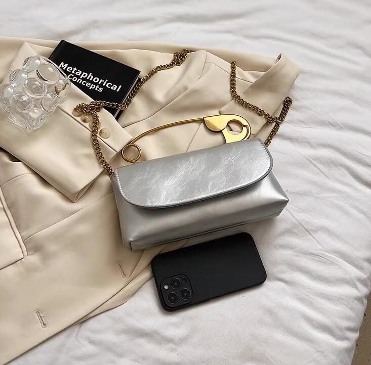 Essential Handbag