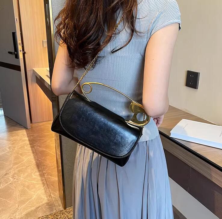 Essential Handbag