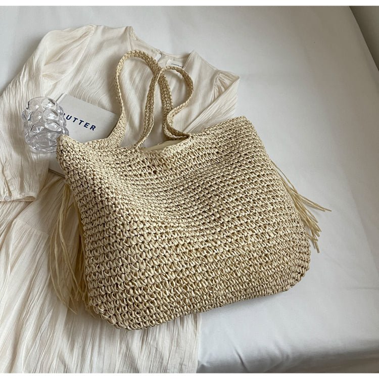 Refined Tote Bag in Straw