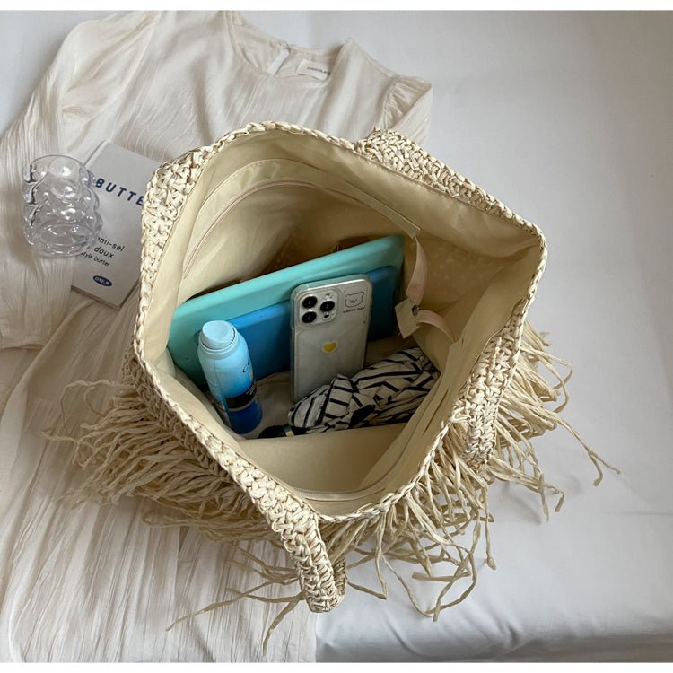 Refined Tote Bag in Straw