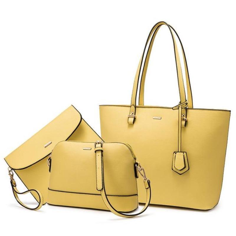 Classic Crossbody Bag in Leather