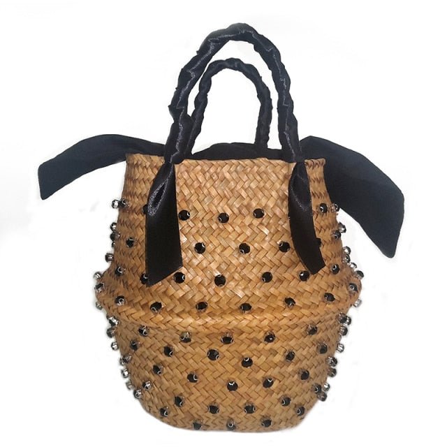 Effortless Bucket Bag in Straw