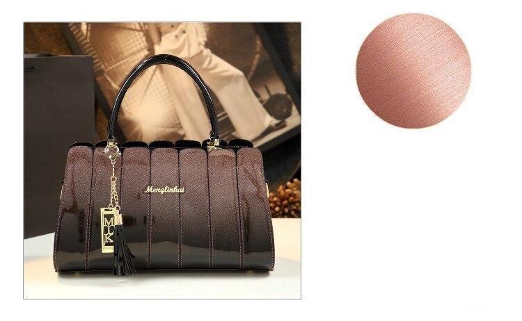 Weekend Shoulder Bag in Genuine Leather